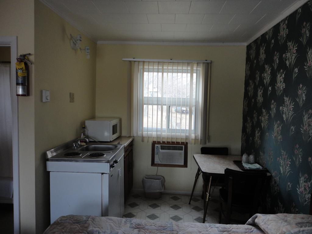 Hipwell'S Motel Fonthill Habitación foto