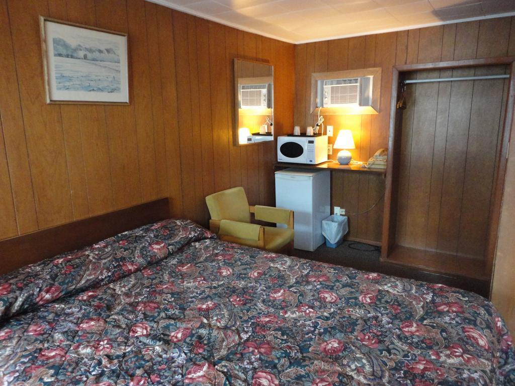 Hipwell'S Motel Fonthill Habitación foto